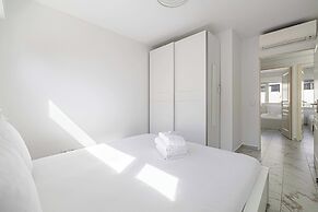 Modern, A/C Duplex - 3bdr/6p - Cannes