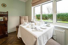 Five Ferns House B&B