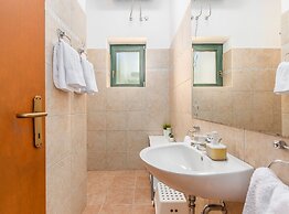 Rustical Stone House Kanfanar With Pool