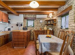 Rustical Stone House Kanfanar With Pool