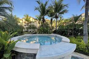 Stunning Oceanview Condo w/ Exceptional Views & Resort-Style Amenities