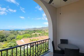 Stunning Oceanview Condo w/ Exceptional Views & Resort-Style Amenities