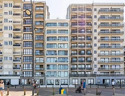 Seafront Belgium Apartment for 4