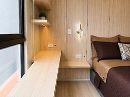 Elegant Apartment Modern Design - 1006