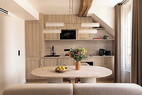 Design Apartment a/c 2br/6p - Saint-germain