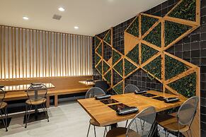 LEE Hotel