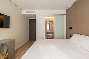 LEE Hotel