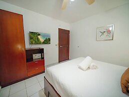 Cozy 7BR Villa BIG Pool Close to Beach!