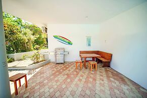 Cozy 7BR Villa BIG Pool Close to Beach!