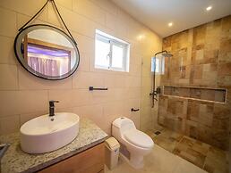 14 BR Getaway 2 Mins From Sosua Action!