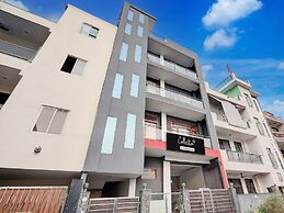 Super Collection O Sector 20 Noida