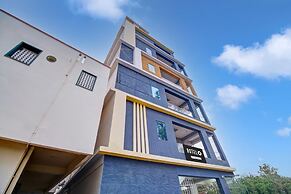 Deluxe RSL Guest House