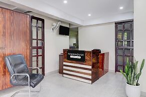 Deluxe With Balcony Rispana River Dehradun