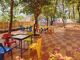 NS Dosti Villa By Glitz