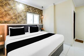 Classichotel Blue Petals