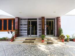 Super Deluxe Room Hotel Vinayak