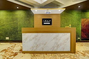 Collection O Lodha Experia Mall