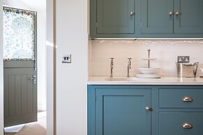 Beautiful One BD Cottage Near Burford