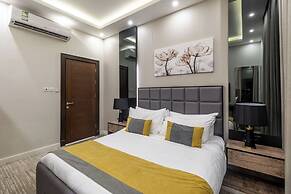 Clowzer Serviced Apartments