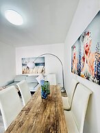 2BR Apt With 1LR Close to Museum Gugging