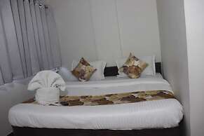 Hotel Savera Inn