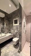 Clowzer Hotel