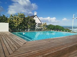 Seaside Apartment at Big Bay Beach
