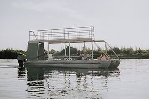 Muchenje river lodge