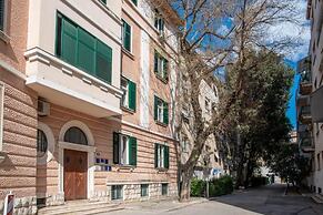 Prime City Center Studio in Split - Walk to Diocletian's Palace