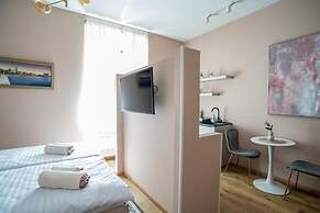 Prime City Center Studio in Split - Walk to Diocletian's Palace