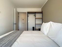 w Amazing 2BR w Balcony View in Miraflores