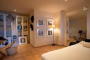 Crete Thea Beachfront Escape With Pool Seaviews