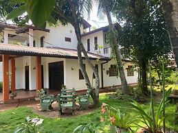 GB Royal Stay Nuwara Wewa