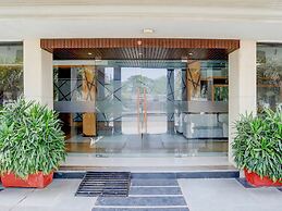 Palette Anand Hotel La Casa Inn