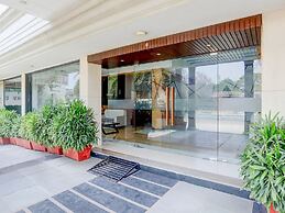 Palette Anand Hotel La Casa Inn