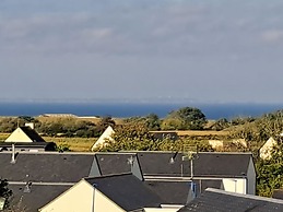 Sea View Family Stay in Plouarzel