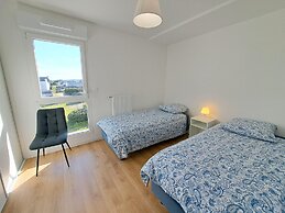 Sea View Family Stay in Plouarzel