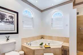 Sugar Hill Birds Eye Villa - by Zenbreak