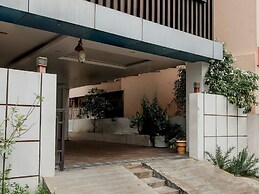 Super Townhouse V Hotel