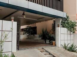 Super Townhouse V Hotel