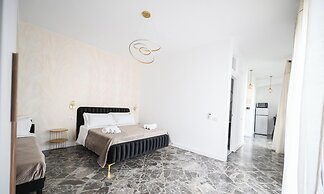 Newhouse Cavour Deluxe