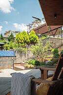 Zenora Hillside Garden