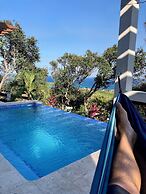Infinity Pool & Ocean View - Sunrise