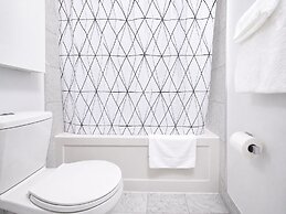 Lum Queen Hotel DT