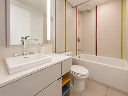 Lum Queen Hotel DT