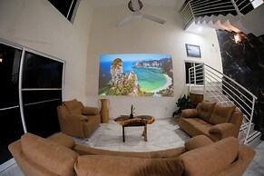 Cocos House Zicatela