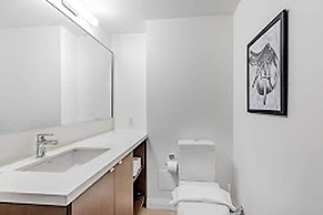 Avalon Signature Suites DT