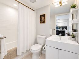 Palmerston Luxe Hotel