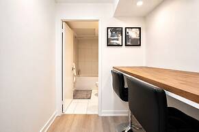 Palmerston Luxe Hotel