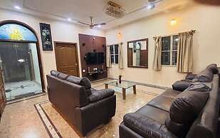 Abra Palace Luxury Villa